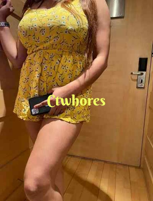 Alluring Call Girl in Noida for 24/7 entertainment at no hidden cost